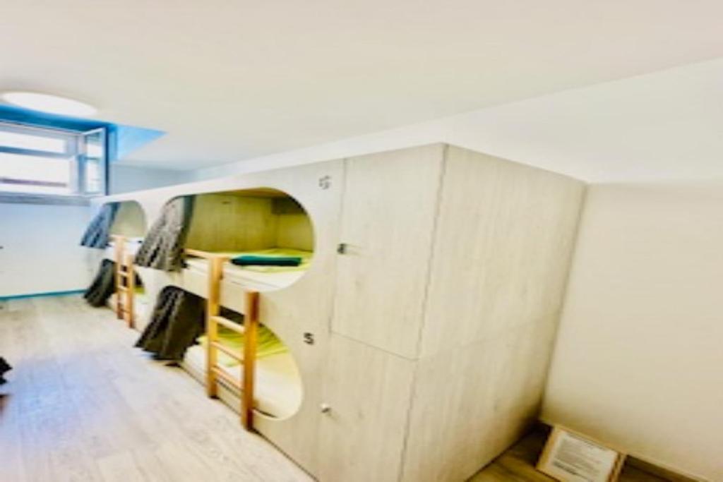Fantasy Hostel Порто Екстериор снимка
