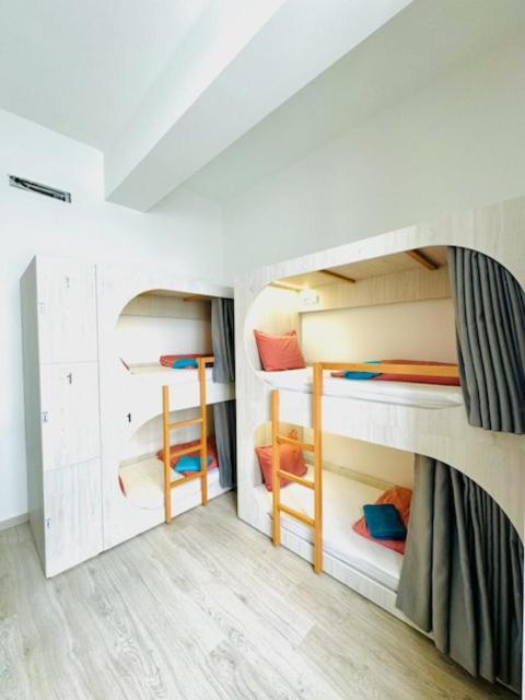 Fantasy Hostel Порто Екстериор снимка